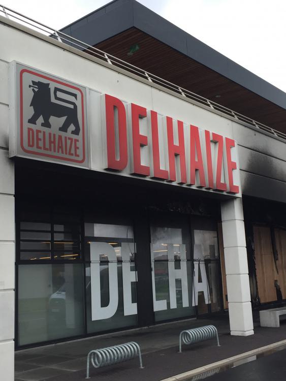 Remise en état après incendie Delhaize Mouscron, Après sinistre La cryogénie pour le nettoyage cryogénique de Mouscron à Lille en photo Entreprise de nettoyage,société de nettoyage,agent de propreté,désinfection,nettoyage agro alimentaire,nettoyage cryogénique,nettoyage d`atelier,nettoyage d`usine,nettoyage de machine,nettoyage de graisse,Entreprise de nettoyage belgique,société de nettoyage belgique,agent de propreté belgique,désinfection belgique,nettoyage agro alimentaire belgique,Entreprise de nettoyage france,société de nettoyage france,agent de propreté france,désinfection france,nettoyage agro alimentaire france